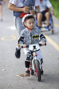 BIB: 
                            <button type="button" onclick="openModal(6371477)" class="btn btn-primary btn-sm float-right btn-popup" data-toggle="modal" data-target=".modal-high-quality">
                        <i class="fas fa-shopping-cart"></i> Add to Cart
                    </button>
                                            <button type="button" onclick="isThisMe(6371477, true)" class="btn btn-success btn-sm float-right btn-popup btn-isme hidden" data-toggle="tooltip" data-placement="bottom" title="นี่คือรูปของคุณใช่ไหม คลิกที่นี่เพื่อเอาเข้าอัลบั้ม">
                        <i class="fas fa-plus"></i> Add to album
                    </button>
                    <button type="button" onclick="isThisMe(6371477, false)" class="btn btn-warning btn-sm float-right btn-popup btn-isnotme hidden">
                        <i class="fas fa-ban"></i> Remove from album
                    </button>