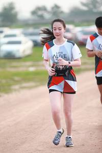 BIB: 679
                            <button type="button" onclick="openModal(6369154)" class="btn btn-primary btn-sm float-right btn-popup" data-toggle="modal" data-target=".modal-high-quality">
                        <i class="fas fa-shopping-cart"></i> Add to Cart
                    </button>
                                            <button type="button" onclick="isThisMe(6369154, true)" class="btn btn-success btn-sm float-right btn-popup btn-isme hidden" data-toggle="tooltip" data-placement="bottom" title="นี่คือรูปของคุณใช่ไหม คลิกที่นี่เพื่อเอาเข้าอัลบั้ม">
                        <i class="fas fa-plus"></i> Add to album
                    </button>
                    <button type="button" onclick="isThisMe(6369154, false)" class="btn btn-warning btn-sm float-right btn-popup btn-isnotme hidden">
                        <i class="fas fa-ban"></i> Remove from album
                    </button>