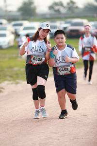 BIB: 6528, 6458
                            <button type="button" onclick="openModal(6370978)" class="btn btn-primary btn-sm float-right btn-popup" data-toggle="modal" data-target=".modal-high-quality">
                        <i class="fas fa-shopping-cart"></i> Add to Cart
                    </button>
                                            <button type="button" onclick="isThisMe(6370978, true)" class="btn btn-success btn-sm float-right btn-popup btn-isme hidden" data-toggle="tooltip" data-placement="bottom" title="นี่คือรูปของคุณใช่ไหม คลิกที่นี่เพื่อเอาเข้าอัลบั้ม">
                        <i class="fas fa-plus"></i> Add to album
                    </button>
                    <button type="button" onclick="isThisMe(6370978, false)" class="btn btn-warning btn-sm float-right btn-popup btn-isnotme hidden">
                        <i class="fas fa-ban"></i> Remove from album
                    </button>