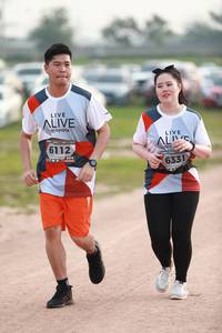 BIB: 6112, 6331
                            <button type="button" onclick="openModal(6370348)" class="btn btn-primary btn-sm float-right btn-popup" data-toggle="modal" data-target=".modal-high-quality">
                        <i class="fas fa-shopping-cart"></i> Add to Cart
                    </button>
                                            <button type="button" onclick="isThisMe(6370348, true)" class="btn btn-success btn-sm float-right btn-popup btn-isme hidden" data-toggle="tooltip" data-placement="bottom" title="นี่คือรูปของคุณใช่ไหม คลิกที่นี่เพื่อเอาเข้าอัลบั้ม">
                        <i class="fas fa-plus"></i> Add to album
                    </button>
                    <button type="button" onclick="isThisMe(6370348, false)" class="btn btn-warning btn-sm float-right btn-popup btn-isnotme hidden">
                        <i class="fas fa-ban"></i> Remove from album
                    </button>