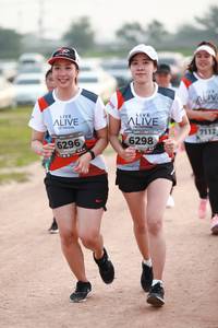 BIB: 7112, 6298, 6296
                            <button type="button" onclick="openModal(6370178)" class="btn btn-primary btn-sm float-right btn-popup" data-toggle="modal" data-target=".modal-high-quality">
                        <i class="fas fa-shopping-cart"></i> Add to Cart
                    </button>
                                            <button type="button" onclick="isThisMe(6370178, true)" class="btn btn-success btn-sm float-right btn-popup btn-isme hidden" data-toggle="tooltip" data-placement="bottom" title="นี่คือรูปของคุณใช่ไหม คลิกที่นี่เพื่อเอาเข้าอัลบั้ม">
                        <i class="fas fa-plus"></i> Add to album
                    </button>
                    <button type="button" onclick="isThisMe(6370178, false)" class="btn btn-warning btn-sm float-right btn-popup btn-isnotme hidden">
                        <i class="fas fa-ban"></i> Remove from album
                    </button>