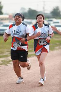 BIB: 7166, 7165
                            <button type="button" onclick="openModal(6370262)" class="btn btn-primary btn-sm float-right btn-popup" data-toggle="modal" data-target=".modal-high-quality">
                        <i class="fas fa-shopping-cart"></i> Add to Cart
                    </button>
                                            <button type="button" onclick="isThisMe(6370262, true)" class="btn btn-success btn-sm float-right btn-popup btn-isme hidden" data-toggle="tooltip" data-placement="bottom" title="นี่คือรูปของคุณใช่ไหม คลิกที่นี่เพื่อเอาเข้าอัลบั้ม">
                        <i class="fas fa-plus"></i> Add to album
                    </button>
                    <button type="button" onclick="isThisMe(6370262, false)" class="btn btn-warning btn-sm float-right btn-popup btn-isnotme hidden">
                        <i class="fas fa-ban"></i> Remove from album
                    </button>