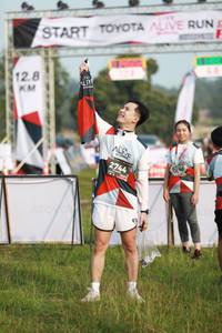 BIB: 128, 2744
                            <button type="button" onclick="openModal(6371273)" class="btn btn-primary btn-sm float-right btn-popup" data-toggle="modal" data-target=".modal-high-quality">
                        <i class="fas fa-shopping-cart"></i> Add to Cart
                    </button>
                                            <button type="button" onclick="isThisMe(6371273, true)" class="btn btn-success btn-sm float-right btn-popup btn-isme hidden" data-toggle="tooltip" data-placement="bottom" title="นี่คือรูปของคุณใช่ไหม คลิกที่นี่เพื่อเอาเข้าอัลบั้ม">
                        <i class="fas fa-plus"></i> Add to album
                    </button>
                    <button type="button" onclick="isThisMe(6371273, false)" class="btn btn-warning btn-sm float-right btn-popup btn-isnotme hidden">
                        <i class="fas fa-ban"></i> Remove from album
                    </button>