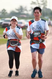 BIB: 2001
                            <button type="button" onclick="openModal(6371174)" class="btn btn-primary btn-sm float-right btn-popup" data-toggle="modal" data-target=".modal-high-quality">
                        <i class="fas fa-shopping-cart"></i> Add to Cart
                    </button>
                                            <button type="button" onclick="isThisMe(6371174, true)" class="btn btn-success btn-sm float-right btn-popup btn-isme hidden" data-toggle="tooltip" data-placement="bottom" title="นี่คือรูปของคุณใช่ไหม คลิกที่นี่เพื่อเอาเข้าอัลบั้ม">
                        <i class="fas fa-plus"></i> Add to album
                    </button>
                    <button type="button" onclick="isThisMe(6371174, false)" class="btn btn-warning btn-sm float-right btn-popup btn-isnotme hidden">
                        <i class="fas fa-ban"></i> Remove from album
                    </button>