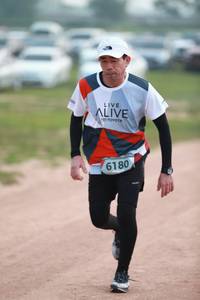 BIB: 6180
                            <button type="button" onclick="openModal(6367445)" class="btn btn-primary btn-sm float-right btn-popup" data-toggle="modal" data-target=".modal-high-quality">
                        <i class="fas fa-shopping-cart"></i> Add to Cart
                    </button>
                                            <button type="button" onclick="isThisMe(6367445, true)" class="btn btn-success btn-sm float-right btn-popup btn-isme hidden" data-toggle="tooltip" data-placement="bottom" title="นี่คือรูปของคุณใช่ไหม คลิกที่นี่เพื่อเอาเข้าอัลบั้ม">
                        <i class="fas fa-plus"></i> Add to album
                    </button>
                    <button type="button" onclick="isThisMe(6367445, false)" class="btn btn-warning btn-sm float-right btn-popup btn-isnotme hidden">
                        <i class="fas fa-ban"></i> Remove from album
                    </button>