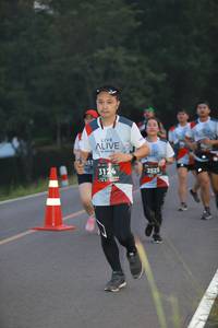 BIB: 3124, 2525
                            <button type="button" onclick="openModal(6353548)" class="btn btn-primary btn-sm float-right btn-popup" data-toggle="modal" data-target=".modal-high-quality">
                        <i class="fas fa-shopping-cart"></i> Add to Cart
                    </button>
                                            <button type="button" onclick="isThisMe(6353548, true)" class="btn btn-success btn-sm float-right btn-popup btn-isme hidden" data-toggle="tooltip" data-placement="bottom" title="นี่คือรูปของคุณใช่ไหม คลิกที่นี่เพื่อเอาเข้าอัลบั้ม">
                        <i class="fas fa-plus"></i> Add to album
                    </button>
                    <button type="button" onclick="isThisMe(6353548, false)" class="btn btn-warning btn-sm float-right btn-popup btn-isnotme hidden">
                        <i class="fas fa-ban"></i> Remove from album
                    </button>