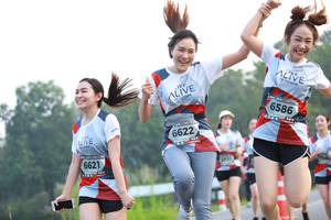 BIB: 6586, 6622, 6621
                            <button type="button" onclick="openModal(6353080)" class="btn btn-primary btn-sm float-right btn-popup" data-toggle="modal" data-target=".modal-high-quality">
                        <i class="fas fa-shopping-cart"></i> Add to Cart
                    </button>
                                            <button type="button" onclick="isThisMe(6353080, true)" class="btn btn-success btn-sm float-right btn-popup btn-isme hidden" data-toggle="tooltip" data-placement="bottom" title="นี่คือรูปของคุณใช่ไหม คลิกที่นี่เพื่อเอาเข้าอัลบั้ม">
                        <i class="fas fa-plus"></i> Add to album
                    </button>
                    <button type="button" onclick="isThisMe(6353080, false)" class="btn btn-warning btn-sm float-right btn-popup btn-isnotme hidden">
                        <i class="fas fa-ban"></i> Remove from album
                    </button>