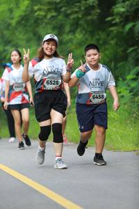 BIB: 6528, 6458
                            <button type="button" onclick="openModal(6343067)" class="btn btn-primary btn-sm float-right btn-popup" data-toggle="modal" data-target=".modal-high-quality">
                        <i class="fas fa-shopping-cart"></i> Add to Cart
                    </button>
                                            <button type="button" onclick="isThisMe(6343067, true)" class="btn btn-success btn-sm float-right btn-popup btn-isme hidden" data-toggle="tooltip" data-placement="bottom" title="นี่คือรูปของคุณใช่ไหม คลิกที่นี่เพื่อเอาเข้าอัลบั้ม">
                        <i class="fas fa-plus"></i> Add to album
                    </button>
                    <button type="button" onclick="isThisMe(6343067, false)" class="btn btn-warning btn-sm float-right btn-popup btn-isnotme hidden">
                        <i class="fas fa-ban"></i> Remove from album
                    </button>