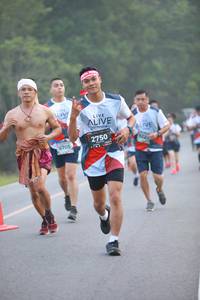 BIB: 2750, 622, 6705
                            <button type="button" onclick="openModal(6348517)" class="btn btn-primary btn-sm float-right btn-popup" data-toggle="modal" data-target=".modal-high-quality">
                        <i class="fas fa-shopping-cart"></i> Add to Cart
                    </button>
                                            <button type="button" onclick="isThisMe(6348517, true)" class="btn btn-success btn-sm float-right btn-popup btn-isme hidden" data-toggle="tooltip" data-placement="bottom" title="นี่คือรูปของคุณใช่ไหม คลิกที่นี่เพื่อเอาเข้าอัลบั้ม">
                        <i class="fas fa-plus"></i> Add to album
                    </button>
                    <button type="button" onclick="isThisMe(6348517, false)" class="btn btn-warning btn-sm float-right btn-popup btn-isnotme hidden">
                        <i class="fas fa-ban"></i> Remove from album
                    </button>