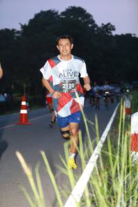 BIB: 2120
                            <button type="button" onclick="openModal(6351271)" class="btn btn-primary btn-sm float-right btn-popup" data-toggle="modal" data-target=".modal-high-quality">
                        <i class="fas fa-shopping-cart"></i> Add to Cart
                    </button>
                                            <button type="button" onclick="isThisMe(6351271, true)" class="btn btn-success btn-sm float-right btn-popup btn-isme hidden" data-toggle="tooltip" data-placement="bottom" title="นี่คือรูปของคุณใช่ไหม คลิกที่นี่เพื่อเอาเข้าอัลบั้ม">
                        <i class="fas fa-plus"></i> Add to album
                    </button>
                    <button type="button" onclick="isThisMe(6351271, false)" class="btn btn-warning btn-sm float-right btn-popup btn-isnotme hidden">
                        <i class="fas fa-ban"></i> Remove from album
                    </button>