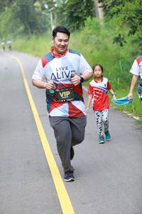 BIB: 
                            <button type="button" onclick="openModal(6341776)" class="btn btn-primary btn-sm float-right btn-popup" data-toggle="modal" data-target=".modal-high-quality">
                        <i class="fas fa-shopping-cart"></i> Add to Cart
                    </button>
                                            <button type="button" onclick="isThisMe(6341776, true)" class="btn btn-success btn-sm float-right btn-popup btn-isme hidden" data-toggle="tooltip" data-placement="bottom" title="นี่คือรูปของคุณใช่ไหม คลิกที่นี่เพื่อเอาเข้าอัลบั้ม">
                        <i class="fas fa-plus"></i> Add to album
                    </button>
                    <button type="button" onclick="isThisMe(6341776, false)" class="btn btn-warning btn-sm float-right btn-popup btn-isnotme hidden">
                        <i class="fas fa-ban"></i> Remove from album
                    </button>