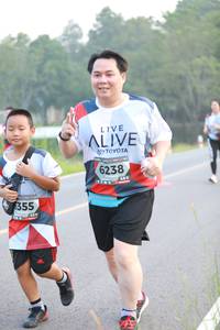 BIB: 6238, 6355
                            <button type="button" onclick="openModal(6352457)" class="btn btn-primary btn-sm float-right btn-popup" data-toggle="modal" data-target=".modal-high-quality">
                        <i class="fas fa-shopping-cart"></i> Add to Cart
                    </button>
                                            <button type="button" onclick="isThisMe(6352457, true)" class="btn btn-success btn-sm float-right btn-popup btn-isme hidden" data-toggle="tooltip" data-placement="bottom" title="นี่คือรูปของคุณใช่ไหม คลิกที่นี่เพื่อเอาเข้าอัลบั้ม">
                        <i class="fas fa-plus"></i> Add to album
                    </button>
                    <button type="button" onclick="isThisMe(6352457, false)" class="btn btn-warning btn-sm float-right btn-popup btn-isnotme hidden">
                        <i class="fas fa-ban"></i> Remove from album
                    </button>