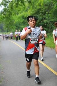 BIB: 6868
                            <button type="button" onclick="openModal(6342907)" class="btn btn-primary btn-sm float-right btn-popup" data-toggle="modal" data-target=".modal-high-quality">
                        <i class="fas fa-shopping-cart"></i> Add to Cart
                    </button>
                                            <button type="button" onclick="isThisMe(6342907, true)" class="btn btn-success btn-sm float-right btn-popup btn-isme hidden" data-toggle="tooltip" data-placement="bottom" title="นี่คือรูปของคุณใช่ไหม คลิกที่นี่เพื่อเอาเข้าอัลบั้ม">
                        <i class="fas fa-plus"></i> Add to album
                    </button>
                    <button type="button" onclick="isThisMe(6342907, false)" class="btn btn-warning btn-sm float-right btn-popup btn-isnotme hidden">
                        <i class="fas fa-ban"></i> Remove from album
                    </button>