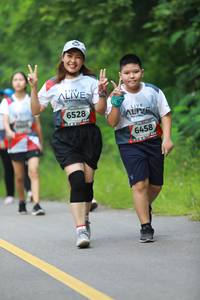 BIB: 6528, 6458
                            <button type="button" onclick="openModal(6343068)" class="btn btn-primary btn-sm float-right btn-popup" data-toggle="modal" data-target=".modal-high-quality">
                        <i class="fas fa-shopping-cart"></i> Add to Cart
                    </button>
                                            <button type="button" onclick="isThisMe(6343068, true)" class="btn btn-success btn-sm float-right btn-popup btn-isme hidden" data-toggle="tooltip" data-placement="bottom" title="นี่คือรูปของคุณใช่ไหม คลิกที่นี่เพื่อเอาเข้าอัลบั้ม">
                        <i class="fas fa-plus"></i> Add to album
                    </button>
                    <button type="button" onclick="isThisMe(6343068, false)" class="btn btn-warning btn-sm float-right btn-popup btn-isnotme hidden">
                        <i class="fas fa-ban"></i> Remove from album
                    </button>