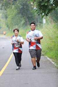 BIB: 7028
                            <button type="button" onclick="openModal(6341794)" class="btn btn-primary btn-sm float-right btn-popup" data-toggle="modal" data-target=".modal-high-quality">
                        <i class="fas fa-shopping-cart"></i> Add to Cart
                    </button>
                                            <button type="button" onclick="isThisMe(6341794, true)" class="btn btn-success btn-sm float-right btn-popup btn-isme hidden" data-toggle="tooltip" data-placement="bottom" title="นี่คือรูปของคุณใช่ไหม คลิกที่นี่เพื่อเอาเข้าอัลบั้ม">
                        <i class="fas fa-plus"></i> Add to album
                    </button>
                    <button type="button" onclick="isThisMe(6341794, false)" class="btn btn-warning btn-sm float-right btn-popup btn-isnotme hidden">
                        <i class="fas fa-ban"></i> Remove from album
                    </button>