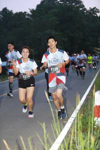 BIB: 2178, 2129, 2216
                            <button type="button" onclick="openModal(6352763)" class="btn btn-primary btn-sm float-right btn-popup" data-toggle="modal" data-target=".modal-high-quality">
                        <i class="fas fa-shopping-cart"></i> Add to Cart
                    </button>
                                            <button type="button" onclick="isThisMe(6352763, true)" class="btn btn-success btn-sm float-right btn-popup btn-isme hidden" data-toggle="tooltip" data-placement="bottom" title="นี่คือรูปของคุณใช่ไหม คลิกที่นี่เพื่อเอาเข้าอัลบั้ม">
                        <i class="fas fa-plus"></i> Add to album
                    </button>
                    <button type="button" onclick="isThisMe(6352763, false)" class="btn btn-warning btn-sm float-right btn-popup btn-isnotme hidden">
                        <i class="fas fa-ban"></i> Remove from album
                    </button>