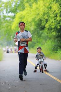 BIB: 7144
                            <button type="button" onclick="openModal(6346344)" class="btn btn-primary btn-sm float-right btn-popup" data-toggle="modal" data-target=".modal-high-quality">
                        <i class="fas fa-shopping-cart"></i> Add to Cart
                    </button>
                                            <button type="button" onclick="isThisMe(6346344, true)" class="btn btn-success btn-sm float-right btn-popup btn-isme hidden" data-toggle="tooltip" data-placement="bottom" title="นี่คือรูปของคุณใช่ไหม คลิกที่นี่เพื่อเอาเข้าอัลบั้ม">
                        <i class="fas fa-plus"></i> Add to album
                    </button>
                    <button type="button" onclick="isThisMe(6346344, false)" class="btn btn-warning btn-sm float-right btn-popup btn-isnotme hidden">
                        <i class="fas fa-ban"></i> Remove from album
                    </button>