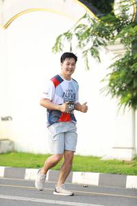 BIB: 405
                            <button type="button" onclick="openModal(6341926)" class="btn btn-primary btn-sm float-right btn-popup" data-toggle="modal" data-target=".modal-high-quality">
                        <i class="fas fa-shopping-cart"></i> Add to Cart
                    </button>
                                            <button type="button" onclick="isThisMe(6341926, true)" class="btn btn-success btn-sm float-right btn-popup btn-isme hidden" data-toggle="tooltip" data-placement="bottom" title="นี่คือรูปของคุณใช่ไหม คลิกที่นี่เพื่อเอาเข้าอัลบั้ม">
                        <i class="fas fa-plus"></i> Add to album
                    </button>
                    <button type="button" onclick="isThisMe(6341926, false)" class="btn btn-warning btn-sm float-right btn-popup btn-isnotme hidden">
                        <i class="fas fa-ban"></i> Remove from album
                    </button>