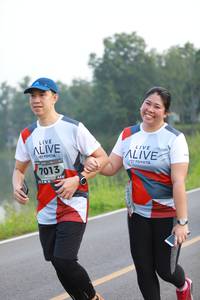 BIB: 7013
                            <button type="button" onclick="openModal(6353543)" class="btn btn-primary btn-sm float-right btn-popup" data-toggle="modal" data-target=".modal-high-quality">
                        <i class="fas fa-shopping-cart"></i> Add to Cart
                    </button>
                                            <button type="button" onclick="isThisMe(6353543, true)" class="btn btn-success btn-sm float-right btn-popup btn-isme hidden" data-toggle="tooltip" data-placement="bottom" title="นี่คือรูปของคุณใช่ไหม คลิกที่นี่เพื่อเอาเข้าอัลบั้ม">
                        <i class="fas fa-plus"></i> Add to album
                    </button>
                    <button type="button" onclick="isThisMe(6353543, false)" class="btn btn-warning btn-sm float-right btn-popup btn-isnotme hidden">
                        <i class="fas fa-ban"></i> Remove from album
                    </button>