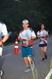 BIB: 2541, 3013, 
                            <button type="button" onclick="openModal(6352821)" class="btn btn-primary btn-sm float-right btn-popup" data-toggle="modal" data-target=".modal-high-quality">
                        <i class="fas fa-shopping-cart"></i> Add to Cart
                    </button>
                                            <button type="button" onclick="isThisMe(6352821, true)" class="btn btn-success btn-sm float-right btn-popup btn-isme hidden" data-toggle="tooltip" data-placement="bottom" title="นี่คือรูปของคุณใช่ไหม คลิกที่นี่เพื่อเอาเข้าอัลบั้ม">
                        <i class="fas fa-plus"></i> Add to album
                    </button>
                    <button type="button" onclick="isThisMe(6352821, false)" class="btn btn-warning btn-sm float-right btn-popup btn-isnotme hidden">
                        <i class="fas fa-ban"></i> Remove from album
                    </button>