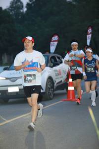 BIB: 2450, 2218, 284
                            <button type="button" onclick="openModal(6352577)" class="btn btn-primary btn-sm float-right btn-popup" data-toggle="modal" data-target=".modal-high-quality">
                        <i class="fas fa-shopping-cart"></i> Add to Cart
                    </button>
                                            <button type="button" onclick="isThisMe(6352577, true)" class="btn btn-success btn-sm float-right btn-popup btn-isme hidden" data-toggle="tooltip" data-placement="bottom" title="นี่คือรูปของคุณใช่ไหม คลิกที่นี่เพื่อเอาเข้าอัลบั้ม">
                        <i class="fas fa-plus"></i> Add to album
                    </button>
                    <button type="button" onclick="isThisMe(6352577, false)" class="btn btn-warning btn-sm float-right btn-popup btn-isnotme hidden">
                        <i class="fas fa-ban"></i> Remove from album
                    </button>