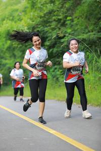 BIB: 6564, 
                            <button type="button" onclick="openModal(6343263)" class="btn btn-primary btn-sm float-right btn-popup" data-toggle="modal" data-target=".modal-high-quality">
                        <i class="fas fa-shopping-cart"></i> Add to Cart
                    </button>
                                            <button type="button" onclick="isThisMe(6343263, true)" class="btn btn-success btn-sm float-right btn-popup btn-isme hidden" data-toggle="tooltip" data-placement="bottom" title="นี่คือรูปของคุณใช่ไหม คลิกที่นี่เพื่อเอาเข้าอัลบั้ม">
                        <i class="fas fa-plus"></i> Add to album
                    </button>
                    <button type="button" onclick="isThisMe(6343263, false)" class="btn btn-warning btn-sm float-right btn-popup btn-isnotme hidden">
                        <i class="fas fa-ban"></i> Remove from album
                    </button>