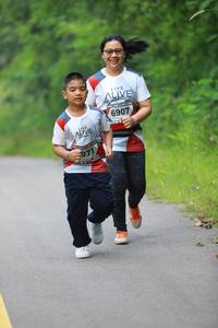 BIB: 6907, 971
                            <button type="button" onclick="openModal(6343502)" class="btn btn-primary btn-sm float-right btn-popup" data-toggle="modal" data-target=".modal-high-quality">
                        <i class="fas fa-shopping-cart"></i> Add to Cart
                    </button>
                                            <button type="button" onclick="isThisMe(6343502, true)" class="btn btn-success btn-sm float-right btn-popup btn-isme hidden" data-toggle="tooltip" data-placement="bottom" title="นี่คือรูปของคุณใช่ไหม คลิกที่นี่เพื่อเอาเข้าอัลบั้ม">
                        <i class="fas fa-plus"></i> Add to album
                    </button>
                    <button type="button" onclick="isThisMe(6343502, false)" class="btn btn-warning btn-sm float-right btn-popup btn-isnotme hidden">
                        <i class="fas fa-ban"></i> Remove from album
                    </button>