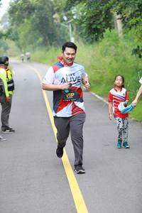 BIB: 
                            <button type="button" onclick="openModal(6341773)" class="btn btn-primary btn-sm float-right btn-popup" data-toggle="modal" data-target=".modal-high-quality">
                        <i class="fas fa-shopping-cart"></i> Add to Cart
                    </button>
                                            <button type="button" onclick="isThisMe(6341773, true)" class="btn btn-success btn-sm float-right btn-popup btn-isme hidden" data-toggle="tooltip" data-placement="bottom" title="นี่คือรูปของคุณใช่ไหม คลิกที่นี่เพื่อเอาเข้าอัลบั้ม">
                        <i class="fas fa-plus"></i> Add to album
                    </button>
                    <button type="button" onclick="isThisMe(6341773, false)" class="btn btn-warning btn-sm float-right btn-popup btn-isnotme hidden">
                        <i class="fas fa-ban"></i> Remove from album
                    </button>