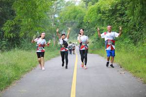 BIB: 7152, 7141, 71552
                            <button type="button" onclick="openModal(6343928)" class="btn btn-primary btn-sm float-right btn-popup" data-toggle="modal" data-target=".modal-high-quality">
                        <i class="fas fa-shopping-cart"></i> Add to Cart
                    </button>
                                            <button type="button" onclick="isThisMe(6343928, true)" class="btn btn-success btn-sm float-right btn-popup btn-isme hidden" data-toggle="tooltip" data-placement="bottom" title="นี่คือรูปของคุณใช่ไหม คลิกที่นี่เพื่อเอาเข้าอัลบั้ม">
                        <i class="fas fa-plus"></i> Add to album
                    </button>
                    <button type="button" onclick="isThisMe(6343928, false)" class="btn btn-warning btn-sm float-right btn-popup btn-isnotme hidden">
                        <i class="fas fa-ban"></i> Remove from album
                    </button>