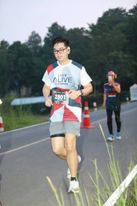 BIB: 2801
                            <button type="button" onclick="openModal(6353251)" class="btn btn-primary btn-sm float-right btn-popup" data-toggle="modal" data-target=".modal-high-quality">
                        <i class="fas fa-shopping-cart"></i> Add to Cart
                    </button>
                                            <button type="button" onclick="isThisMe(6353251, true)" class="btn btn-success btn-sm float-right btn-popup btn-isme hidden" data-toggle="tooltip" data-placement="bottom" title="นี่คือรูปของคุณใช่ไหม คลิกที่นี่เพื่อเอาเข้าอัลบั้ม">
                        <i class="fas fa-plus"></i> Add to album
                    </button>
                    <button type="button" onclick="isThisMe(6353251, false)" class="btn btn-warning btn-sm float-right btn-popup btn-isnotme hidden">
                        <i class="fas fa-ban"></i> Remove from album
                    </button>