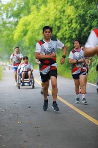 BIB: 6575
                            <button type="button" onclick="openModal(6346327)" class="btn btn-primary btn-sm float-right btn-popup" data-toggle="modal" data-target=".modal-high-quality">
                        <i class="fas fa-shopping-cart"></i> Add to Cart
                    </button>
                                            <button type="button" onclick="isThisMe(6346327, true)" class="btn btn-success btn-sm float-right btn-popup btn-isme hidden" data-toggle="tooltip" data-placement="bottom" title="นี่คือรูปของคุณใช่ไหม คลิกที่นี่เพื่อเอาเข้าอัลบั้ม">
                        <i class="fas fa-plus"></i> Add to album
                    </button>
                    <button type="button" onclick="isThisMe(6346327, false)" class="btn btn-warning btn-sm float-right btn-popup btn-isnotme hidden">
                        <i class="fas fa-ban"></i> Remove from album
                    </button>