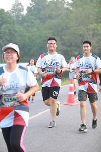 BIB: 6239, 6224, 6254
                            <button type="button" onclick="openModal(6351143)" class="btn btn-primary btn-sm float-right btn-popup" data-toggle="modal" data-target=".modal-high-quality">
                        <i class="fas fa-shopping-cart"></i> Add to Cart
                    </button>
                                            <button type="button" onclick="isThisMe(6351143, true)" class="btn btn-success btn-sm float-right btn-popup btn-isme hidden" data-toggle="tooltip" data-placement="bottom" title="นี่คือรูปของคุณใช่ไหม คลิกที่นี่เพื่อเอาเข้าอัลบั้ม">
                        <i class="fas fa-plus"></i> Add to album
                    </button>
                    <button type="button" onclick="isThisMe(6351143, false)" class="btn btn-warning btn-sm float-right btn-popup btn-isnotme hidden">
                        <i class="fas fa-ban"></i> Remove from album
                    </button>