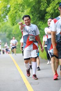 BIB: 6237
                            <button type="button" onclick="openModal(6344046)" class="btn btn-primary btn-sm float-right btn-popup" data-toggle="modal" data-target=".modal-high-quality">
                        <i class="fas fa-shopping-cart"></i> Add to Cart
                    </button>
                                            <button type="button" onclick="isThisMe(6344046, true)" class="btn btn-success btn-sm float-right btn-popup btn-isme hidden" data-toggle="tooltip" data-placement="bottom" title="นี่คือรูปของคุณใช่ไหม คลิกที่นี่เพื่อเอาเข้าอัลบั้ม">
                        <i class="fas fa-plus"></i> Add to album
                    </button>
                    <button type="button" onclick="isThisMe(6344046, false)" class="btn btn-warning btn-sm float-right btn-popup btn-isnotme hidden">
                        <i class="fas fa-ban"></i> Remove from album
                    </button>