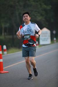 BIB: 2102
                            <button type="button" onclick="openModal(6353675)" class="btn btn-primary btn-sm float-right btn-popup" data-toggle="modal" data-target=".modal-high-quality">
                        <i class="fas fa-shopping-cart"></i> Add to Cart
                    </button>
                                            <button type="button" onclick="isThisMe(6353675, true)" class="btn btn-success btn-sm float-right btn-popup btn-isme hidden" data-toggle="tooltip" data-placement="bottom" title="นี่คือรูปของคุณใช่ไหม คลิกที่นี่เพื่อเอาเข้าอัลบั้ม">
                        <i class="fas fa-plus"></i> Add to album
                    </button>
                    <button type="button" onclick="isThisMe(6353675, false)" class="btn btn-warning btn-sm float-right btn-popup btn-isnotme hidden">
                        <i class="fas fa-ban"></i> Remove from album
                    </button>