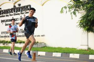 BIB: 
                            <button type="button" onclick="openModal(6342112)" class="btn btn-primary btn-sm float-right btn-popup" data-toggle="modal" data-target=".modal-high-quality">
                        <i class="fas fa-shopping-cart"></i> Add to Cart
                    </button>
                                            <button type="button" onclick="isThisMe(6342112, true)" class="btn btn-success btn-sm float-right btn-popup btn-isme hidden" data-toggle="tooltip" data-placement="bottom" title="นี่คือรูปของคุณใช่ไหม คลิกที่นี่เพื่อเอาเข้าอัลบั้ม">
                        <i class="fas fa-plus"></i> Add to album
                    </button>
                    <button type="button" onclick="isThisMe(6342112, false)" class="btn btn-warning btn-sm float-right btn-popup btn-isnotme hidden">
                        <i class="fas fa-ban"></i> Remove from album
                    </button>