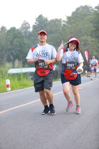 BIB: 201, 2021
                            <button type="button" onclick="openModal(6350410)" class="btn btn-primary btn-sm float-right btn-popup" data-toggle="modal" data-target=".modal-high-quality">
                        <i class="fas fa-shopping-cart"></i> Add to Cart
                    </button>
                                            <button type="button" onclick="isThisMe(6350410, true)" class="btn btn-success btn-sm float-right btn-popup btn-isme hidden" data-toggle="tooltip" data-placement="bottom" title="นี่คือรูปของคุณใช่ไหม คลิกที่นี่เพื่อเอาเข้าอัลบั้ม">
                        <i class="fas fa-plus"></i> Add to album
                    </button>
                    <button type="button" onclick="isThisMe(6350410, false)" class="btn btn-warning btn-sm float-right btn-popup btn-isnotme hidden">
                        <i class="fas fa-ban"></i> Remove from album
                    </button>