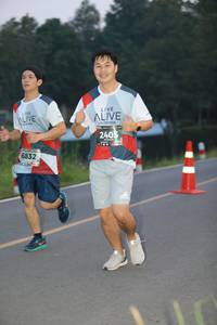 BIB: 2405, 6832, 
                            <button type="button" onclick="openModal(6353539)" class="btn btn-primary btn-sm float-right btn-popup" data-toggle="modal" data-target=".modal-high-quality">
                        <i class="fas fa-shopping-cart"></i> Add to Cart
                    </button>
                                            <button type="button" onclick="isThisMe(6353539, true)" class="btn btn-success btn-sm float-right btn-popup btn-isme hidden" data-toggle="tooltip" data-placement="bottom" title="นี่คือรูปของคุณใช่ไหม คลิกที่นี่เพื่อเอาเข้าอัลบั้ม">
                        <i class="fas fa-plus"></i> Add to album
                    </button>
                    <button type="button" onclick="isThisMe(6353539, false)" class="btn btn-warning btn-sm float-right btn-popup btn-isnotme hidden">
                        <i class="fas fa-ban"></i> Remove from album
                    </button>