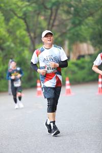 BIB: 612
                            <button type="button" onclick="openModal(6346081)" class="btn btn-primary btn-sm float-right btn-popup" data-toggle="modal" data-target=".modal-high-quality">
                        <i class="fas fa-shopping-cart"></i> Add to Cart
                    </button>
                                            <button type="button" onclick="isThisMe(6346081, true)" class="btn btn-success btn-sm float-right btn-popup btn-isme hidden" data-toggle="tooltip" data-placement="bottom" title="นี่คือรูปของคุณใช่ไหม คลิกที่นี่เพื่อเอาเข้าอัลบั้ม">
                        <i class="fas fa-plus"></i> Add to album
                    </button>
                    <button type="button" onclick="isThisMe(6346081, false)" class="btn btn-warning btn-sm float-right btn-popup btn-isnotme hidden">
                        <i class="fas fa-ban"></i> Remove from album
                    </button>