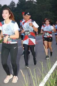 BIB: 2710, 319
                            <button type="button" onclick="openModal(6353502)" class="btn btn-primary btn-sm float-right btn-popup" data-toggle="modal" data-target=".modal-high-quality">
                        <i class="fas fa-shopping-cart"></i> Add to Cart
                    </button>
                                            <button type="button" onclick="isThisMe(6353502, true)" class="btn btn-success btn-sm float-right btn-popup btn-isme hidden" data-toggle="tooltip" data-placement="bottom" title="นี่คือรูปของคุณใช่ไหม คลิกที่นี่เพื่อเอาเข้าอัลบั้ม">
                        <i class="fas fa-plus"></i> Add to album
                    </button>
                    <button type="button" onclick="isThisMe(6353502, false)" class="btn btn-warning btn-sm float-right btn-popup btn-isnotme hidden">
                        <i class="fas fa-ban"></i> Remove from album
                    </button>