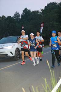 BIB: 2450, 2218, 3047
                            <button type="button" onclick="openModal(6352592)" class="btn btn-primary btn-sm float-right btn-popup" data-toggle="modal" data-target=".modal-high-quality">
                        <i class="fas fa-shopping-cart"></i> Add to Cart
                    </button>
                                            <button type="button" onclick="isThisMe(6352592, true)" class="btn btn-success btn-sm float-right btn-popup btn-isme hidden" data-toggle="tooltip" data-placement="bottom" title="นี่คือรูปของคุณใช่ไหม คลิกที่นี่เพื่อเอาเข้าอัลบั้ม">
                        <i class="fas fa-plus"></i> Add to album
                    </button>
                    <button type="button" onclick="isThisMe(6352592, false)" class="btn btn-warning btn-sm float-right btn-popup btn-isnotme hidden">
                        <i class="fas fa-ban"></i> Remove from album
                    </button>