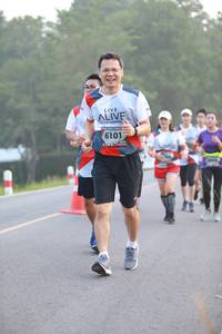 BIB: 6101
                            <button type="button" onclick="openModal(6350440)" class="btn btn-primary btn-sm float-right btn-popup" data-toggle="modal" data-target=".modal-high-quality">
                        <i class="fas fa-shopping-cart"></i> Add to Cart
                    </button>
                                            <button type="button" onclick="isThisMe(6350440, true)" class="btn btn-success btn-sm float-right btn-popup btn-isme hidden" data-toggle="tooltip" data-placement="bottom" title="นี่คือรูปของคุณใช่ไหม คลิกที่นี่เพื่อเอาเข้าอัลบั้ม">
                        <i class="fas fa-plus"></i> Add to album
                    </button>
                    <button type="button" onclick="isThisMe(6350440, false)" class="btn btn-warning btn-sm float-right btn-popup btn-isnotme hidden">
                        <i class="fas fa-ban"></i> Remove from album
                    </button>