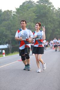 BIB: 010, 087
                            <button type="button" onclick="openModal(6352966)" class="btn btn-primary btn-sm float-right btn-popup" data-toggle="modal" data-target=".modal-high-quality">
                        <i class="fas fa-shopping-cart"></i> Add to Cart
                    </button>
                                            <button type="button" onclick="isThisMe(6352966, true)" class="btn btn-success btn-sm float-right btn-popup btn-isme hidden" data-toggle="tooltip" data-placement="bottom" title="นี่คือรูปของคุณใช่ไหม คลิกที่นี่เพื่อเอาเข้าอัลบั้ม">
                        <i class="fas fa-plus"></i> Add to album
                    </button>
                    <button type="button" onclick="isThisMe(6352966, false)" class="btn btn-warning btn-sm float-right btn-popup btn-isnotme hidden">
                        <i class="fas fa-ban"></i> Remove from album
                    </button>