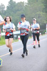 BIB: 220, 2213, 2017
                            <button type="button" onclick="openModal(6348129)" class="btn btn-primary btn-sm float-right btn-popup" data-toggle="modal" data-target=".modal-high-quality">
                        <i class="fas fa-shopping-cart"></i> Add to Cart
                    </button>
                                            <button type="button" onclick="isThisMe(6348129, true)" class="btn btn-success btn-sm float-right btn-popup btn-isme hidden" data-toggle="tooltip" data-placement="bottom" title="นี่คือรูปของคุณใช่ไหม คลิกที่นี่เพื่อเอาเข้าอัลบั้ม">
                        <i class="fas fa-plus"></i> Add to album
                    </button>
                    <button type="button" onclick="isThisMe(6348129, false)" class="btn btn-warning btn-sm float-right btn-popup btn-isnotme hidden">
                        <i class="fas fa-ban"></i> Remove from album
                    </button>