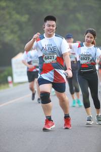 BIB: 6821, 6927
                            <button type="button" onclick="openModal(6349128)" class="btn btn-primary btn-sm float-right btn-popup" data-toggle="modal" data-target=".modal-high-quality">
                        <i class="fas fa-shopping-cart"></i> Add to Cart
                    </button>
                                            <button type="button" onclick="isThisMe(6349128, true)" class="btn btn-success btn-sm float-right btn-popup btn-isme hidden" data-toggle="tooltip" data-placement="bottom" title="นี่คือรูปของคุณใช่ไหม คลิกที่นี่เพื่อเอาเข้าอัลบั้ม">
                        <i class="fas fa-plus"></i> Add to album
                    </button>
                    <button type="button" onclick="isThisMe(6349128, false)" class="btn btn-warning btn-sm float-right btn-popup btn-isnotme hidden">
                        <i class="fas fa-ban"></i> Remove from album
                    </button>