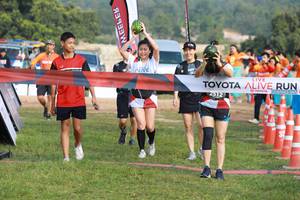 BIB: 2512
                            <button type="button" onclick="openModal(6342637)" class="btn btn-primary btn-sm float-right btn-popup" data-toggle="modal" data-target=".modal-high-quality">
                        <i class="fas fa-shopping-cart"></i> Add to Cart
                    </button>
                                            <button type="button" onclick="isThisMe(6342637, true)" class="btn btn-success btn-sm float-right btn-popup btn-isme hidden" data-toggle="tooltip" data-placement="bottom" title="นี่คือรูปของคุณใช่ไหม คลิกที่นี่เพื่อเอาเข้าอัลบั้ม">
                        <i class="fas fa-plus"></i> Add to album
                    </button>
                    <button type="button" onclick="isThisMe(6342637, false)" class="btn btn-warning btn-sm float-right btn-popup btn-isnotme hidden">
                        <i class="fas fa-ban"></i> Remove from album
                    </button>