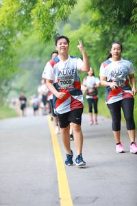 BIB: 7009, 078
                            <button type="button" onclick="openModal(6347283)" class="btn btn-primary btn-sm float-right btn-popup" data-toggle="modal" data-target=".modal-high-quality">
                        <i class="fas fa-shopping-cart"></i> Add to Cart
                    </button>
                                            <button type="button" onclick="isThisMe(6347283, true)" class="btn btn-success btn-sm float-right btn-popup btn-isme hidden" data-toggle="tooltip" data-placement="bottom" title="นี่คือรูปของคุณใช่ไหม คลิกที่นี่เพื่อเอาเข้าอัลบั้ม">
                        <i class="fas fa-plus"></i> Add to album
                    </button>
                    <button type="button" onclick="isThisMe(6347283, false)" class="btn btn-warning btn-sm float-right btn-popup btn-isnotme hidden">
                        <i class="fas fa-ban"></i> Remove from album
                    </button>