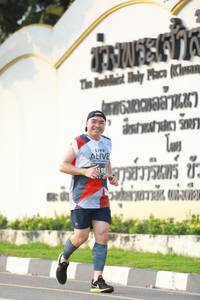 BIB: 4193
                            <button type="button" onclick="openModal(6342005)" class="btn btn-primary btn-sm float-right btn-popup" data-toggle="modal" data-target=".modal-high-quality">
                        <i class="fas fa-shopping-cart"></i> Add to Cart
                    </button>
                                            <button type="button" onclick="isThisMe(6342005, true)" class="btn btn-success btn-sm float-right btn-popup btn-isme hidden" data-toggle="tooltip" data-placement="bottom" title="นี่คือรูปของคุณใช่ไหม คลิกที่นี่เพื่อเอาเข้าอัลบั้ม">
                        <i class="fas fa-plus"></i> Add to album
                    </button>
                    <button type="button" onclick="isThisMe(6342005, false)" class="btn btn-warning btn-sm float-right btn-popup btn-isnotme hidden">
                        <i class="fas fa-ban"></i> Remove from album
                    </button>