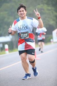 BIB: 2127, 124
                            <button type="button" onclick="openModal(6348167)" class="btn btn-primary btn-sm float-right btn-popup" data-toggle="modal" data-target=".modal-high-quality">
                        <i class="fas fa-shopping-cart"></i> Add to Cart
                    </button>
                                            <button type="button" onclick="isThisMe(6348167, true)" class="btn btn-success btn-sm float-right btn-popup btn-isme hidden" data-toggle="tooltip" data-placement="bottom" title="นี่คือรูปของคุณใช่ไหม คลิกที่นี่เพื่อเอาเข้าอัลบั้ม">
                        <i class="fas fa-plus"></i> Add to album
                    </button>
                    <button type="button" onclick="isThisMe(6348167, false)" class="btn btn-warning btn-sm float-right btn-popup btn-isnotme hidden">
                        <i class="fas fa-ban"></i> Remove from album
                    </button>