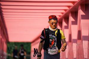 BIB: 
                            <button type="button" onclick="openModal(26104098)" class="btn btn-primary btn-sm float-right btn-popup" data-toggle="modal" data-target=".modal-high-quality">
                        <i class="fas fa-shopping-cart"></i> Add to Cart
                    </button>
                                            <button type="button" onclick="isThisMe(26104098, true)" class="btn btn-success btn-sm float-right btn-popup btn-isme hidden" data-toggle="tooltip" data-placement="bottom" title="นี่คือรูปของคุณใช่ไหม คลิกที่นี่เพื่อเอาเข้าอัลบั้ม">
                        <i class="fas fa-plus"></i> Add to album
                    </button>
                    <button type="button" onclick="isThisMe(26104098, false)" class="btn btn-warning btn-sm float-right btn-popup btn-isnotme hidden">
                        <i class="fas fa-ban"></i> Remove from album
                    </button>