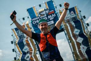 BIB: 
                            <button type="button" onclick="openModal(25723017)" class="btn btn-primary btn-sm float-right btn-popup" data-toggle="modal" data-target=".modal-high-quality">
                        <i class="fas fa-shopping-cart"></i> Add to Cart
                    </button>
                                            <button type="button" onclick="isThisMe(25723017, true)" class="btn btn-success btn-sm float-right btn-popup btn-isme hidden" data-toggle="tooltip" data-placement="bottom" title="นี่คือรูปของคุณใช่ไหม คลิกที่นี่เพื่อเอาเข้าอัลบั้ม">
                        <i class="fas fa-plus"></i> Add to album
                    </button>
                    <button type="button" onclick="isThisMe(25723017, false)" class="btn btn-warning btn-sm float-right btn-popup btn-isnotme hidden">
                        <i class="fas fa-ban"></i> Remove from album
                    </button>